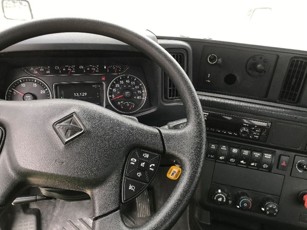 Day Cab Tractor-Heavy Duty Tractors-International-2020-LT625-Houston-TX-319,937\n\t\tmiles-$ 29,500 - Image 11