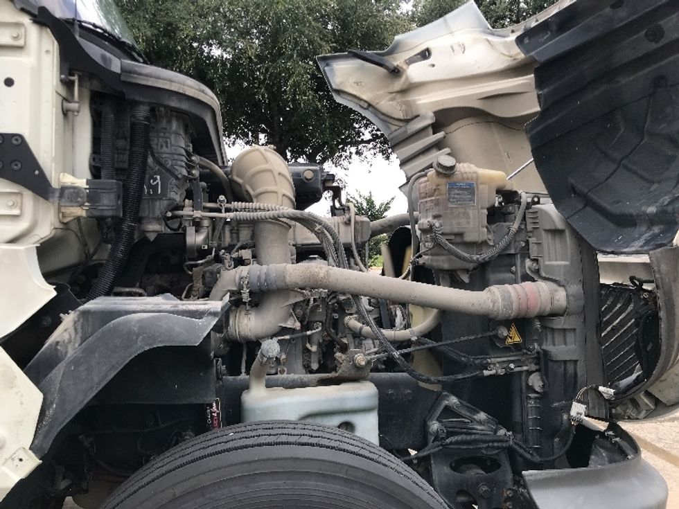 Day Cab Tractor-Heavy Duty Tractors-International-2020-LT625-Houston-TX-319,937\n\t\tmiles-$ 29,500 - Image 15