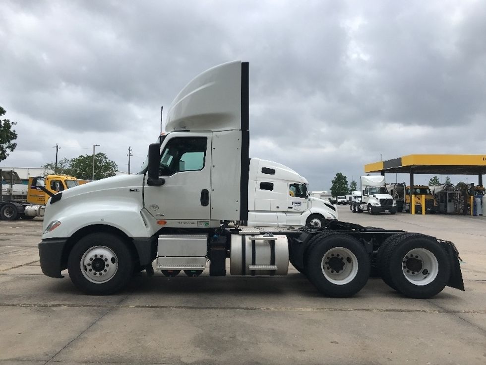Day Cab Tractor-Heavy Duty Tractors-International-2020-LT625-Houston-TX-319,937\n\t\tmiles-$ 29,500 - Image 4