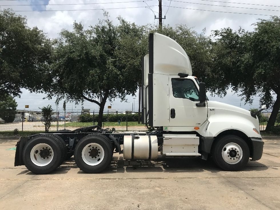 Day Cab Tractor-Heavy Duty Tractors-International-2020-LT625-Houston-TX-319,937\n\t\tmiles-$ 29,500 - Image 8