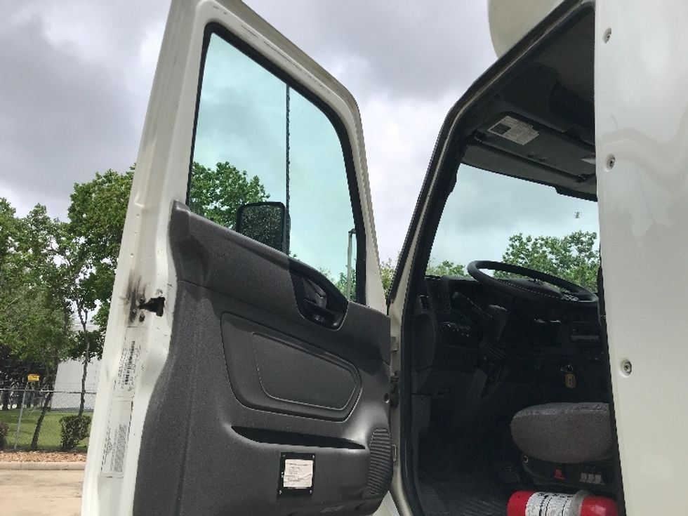 Day Cab Tractor-Heavy Duty Tractors-International-2020-LT625-Houston-TX-319,937\n\t\tmiles-$ 29,500 - Image 9