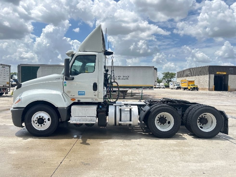 Day Cab Tractor-Heavy Duty Tractors-International-2020-LT625-Houston-TX-537,090\n\t\tmiles-$ 24,750 - Image 4