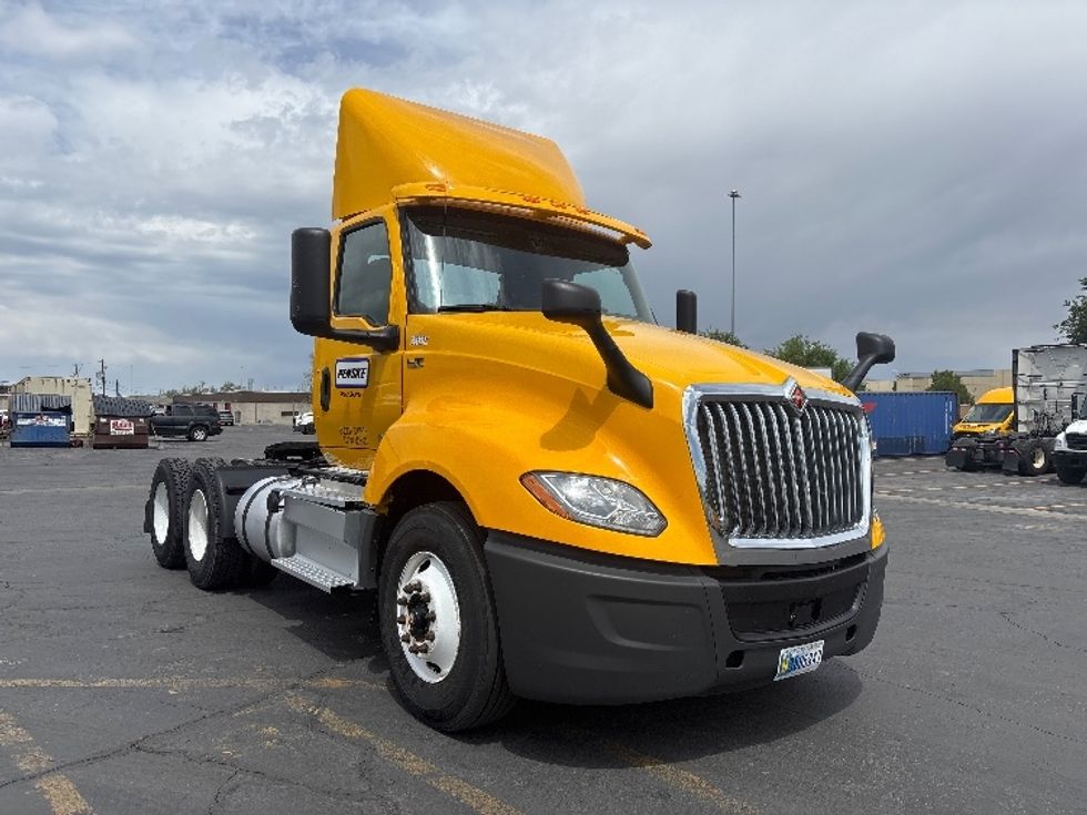 Day Cab Tractor-Heavy Duty Tractors-International-2020-LT625-Idaho Falls-ID-252,354\n\t\tmiles-$ 29,250 - Image 1