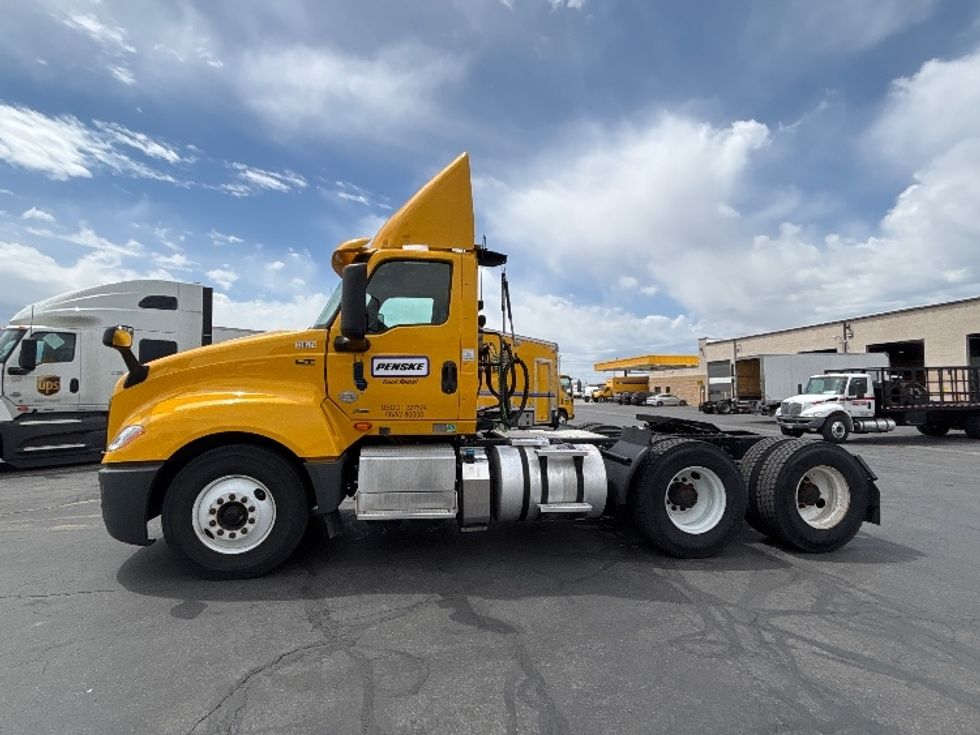 Day Cab Tractor-Heavy Duty Tractors-International-2020-LT625-Idaho Falls-ID-252,354\n\t\tmiles-$ 29,250 - Image 4