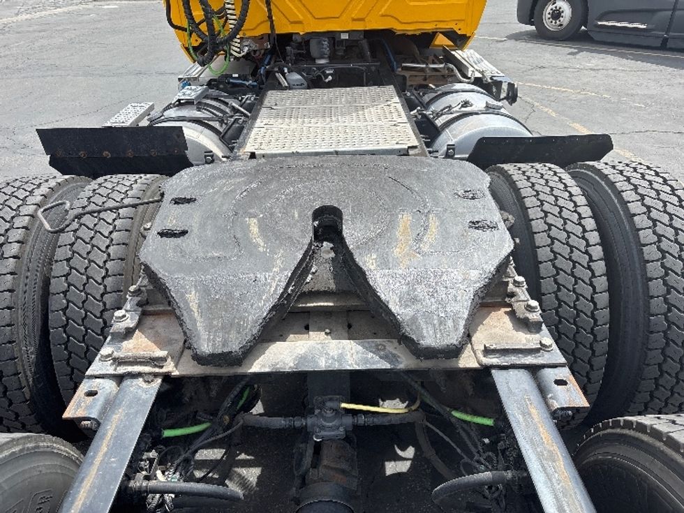 Day Cab Tractor-Heavy Duty Tractors-International-2020-LT625-Idaho Falls-ID-252,354\n\t\tmiles-$ 29,250 - Image 6