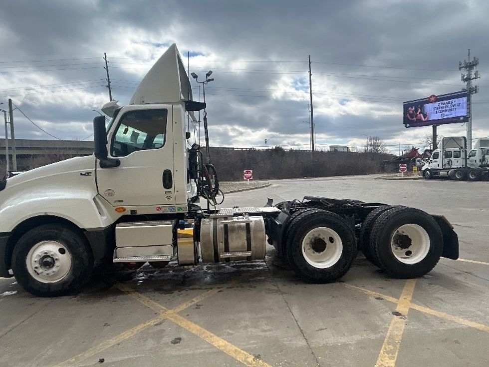Day Cab Tractor-Heavy Duty Tractors-International-2020-LT625-Indianapolis-IN-314,125\n\t\tmiles-$ 30,250 - Image 4