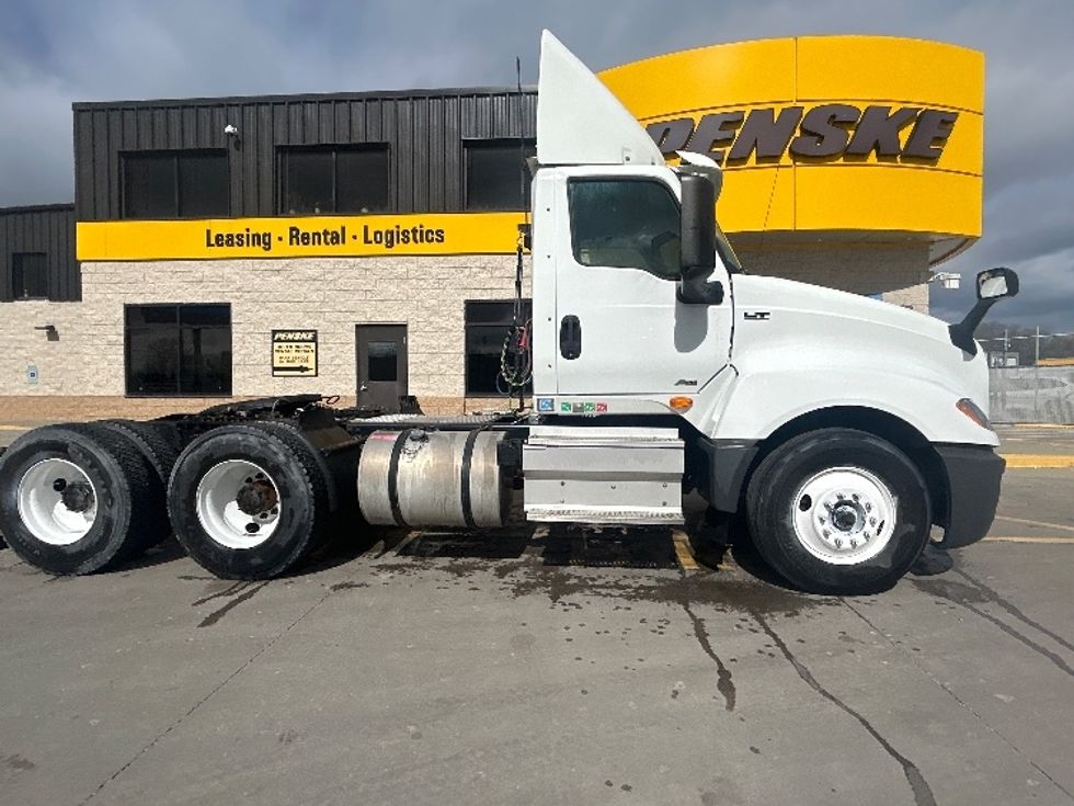 Day Cab Tractor-Heavy Duty Tractors-International-2020-LT625-Indianapolis-IN-314,125\n\t\tmiles-$ 30,250 - Image 8