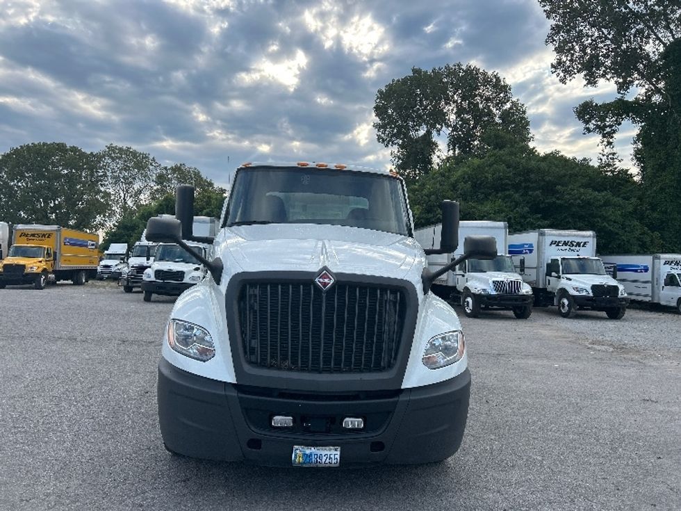 Day Cab Tractor-Heavy Duty Tractors-International-2020-LT625-Jackson-TN-275,753\n\t\tmiles-$ 53,000 - Image 2