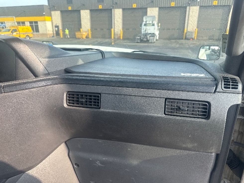 Day Cab Tractor-Heavy Duty Tractors-International-2020-LT625-Jessup-MD-465,219\n\t\tmiles-$ 22,750 - Image 11