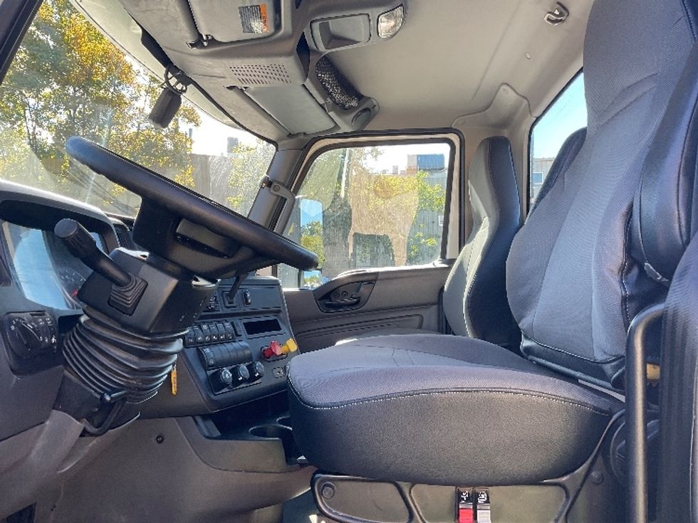 Day Cab Tractor-Heavy Duty Tractors-International-2020-LT625-Jessup-PA-464,161\n\t\tmiles-$ 25,750 - Image 10