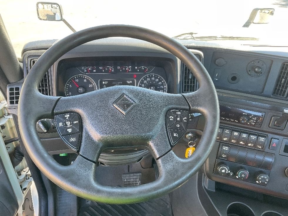 Day Cab Tractor-Heavy Duty Tractors-International-2020-LT625-Jessup-PA-464,161\n\t\tmiles-$ 25,750 - Image 11