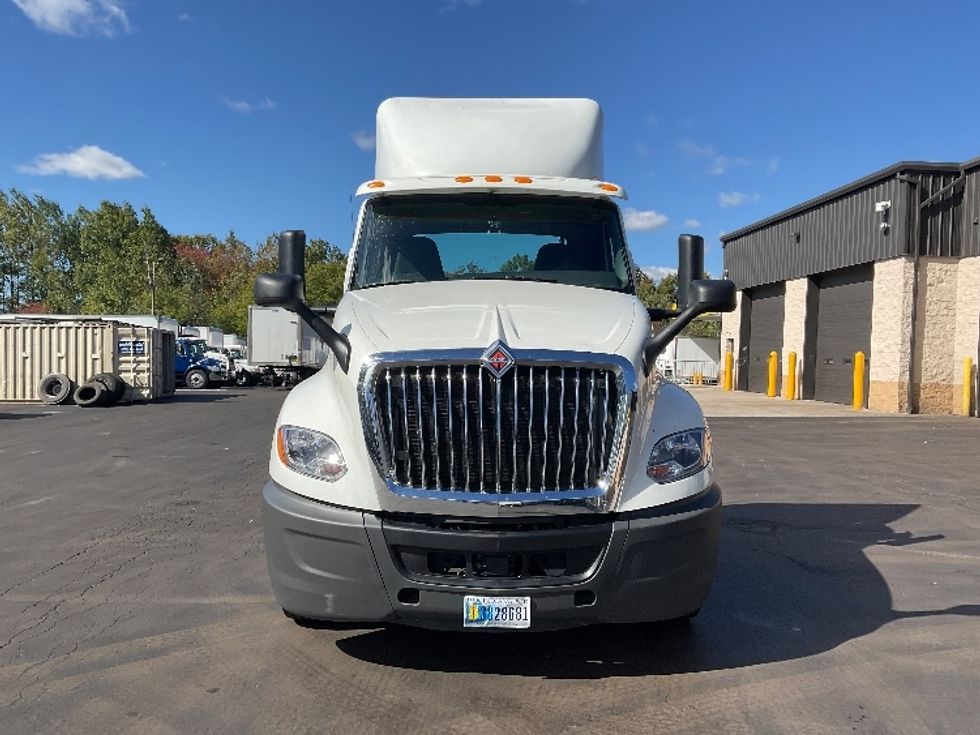 Day Cab Tractor-Heavy Duty Tractors-International-2020-LT625-Jessup-PA-468,288\n\t\tmiles-$ 25,750 - Image 2