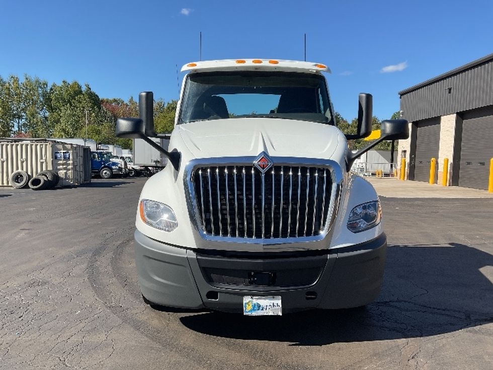 Day Cab Tractor-Heavy Duty Tractors-International-2020-LT625-Jessup-PA-492,951\n\t\tmiles-$ 24,250 - Image 2