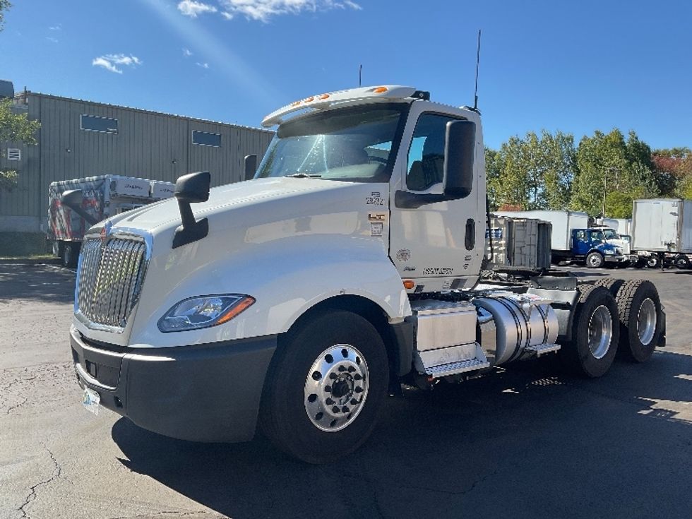 Day Cab Tractor-Heavy Duty Tractors-International-2020-LT625-Jessup-PA-492,951\n\t\tmiles-$ 24,250 - Image 3