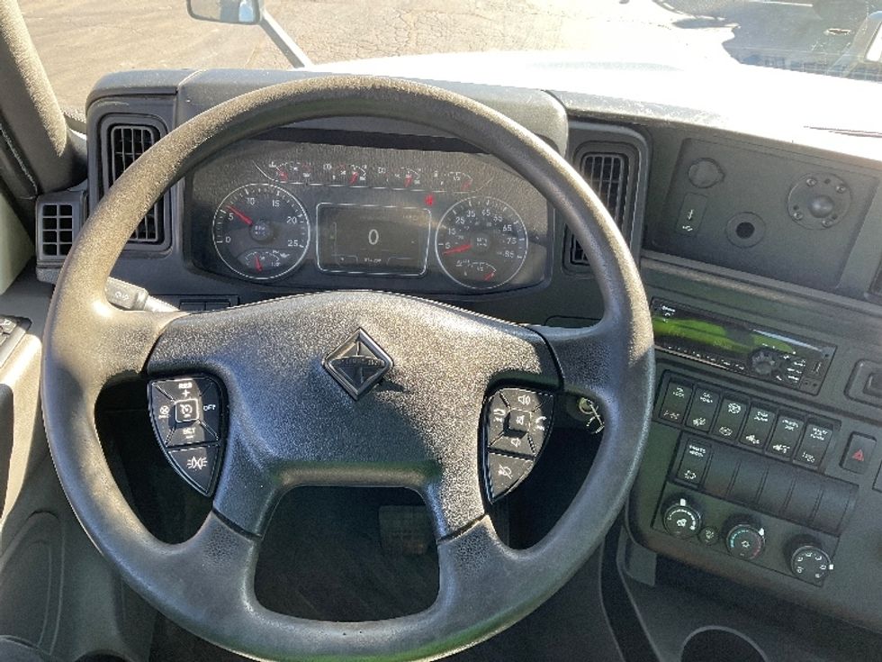 Day Cab Tractor-Heavy Duty Tractors-International-2020-LT625-Jessup-PA-572,075\n\t\tmiles-$ 25,750 - Image 11