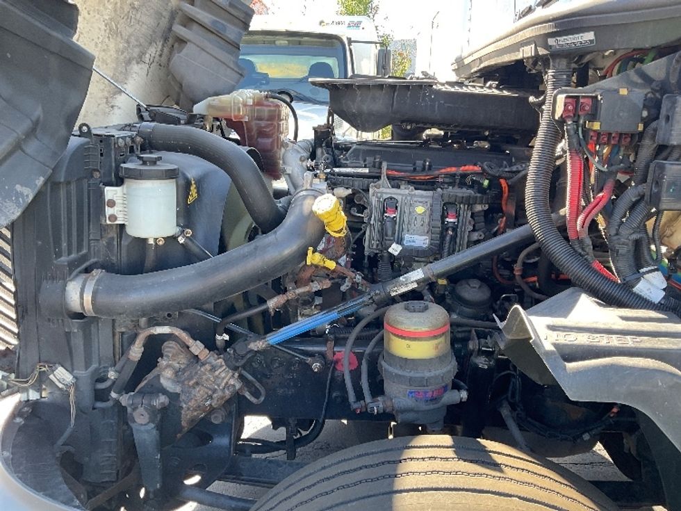 Day Cab Tractor-Heavy Duty Tractors-International-2020-LT625-Jessup-PA-572,075\n\t\tmiles-$ 25,750 - Image 16
