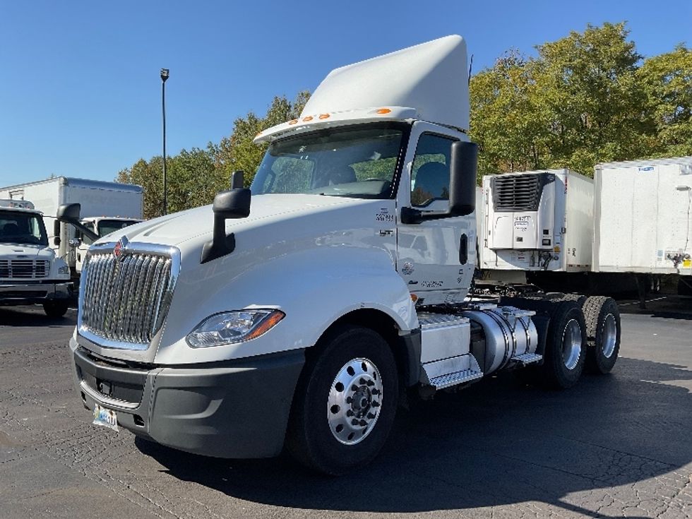 Day Cab Tractor-Heavy Duty Tractors-International-2020-LT625-Jessup-PA-572,075\n\t\tmiles-$ 25,750 - Image 3
