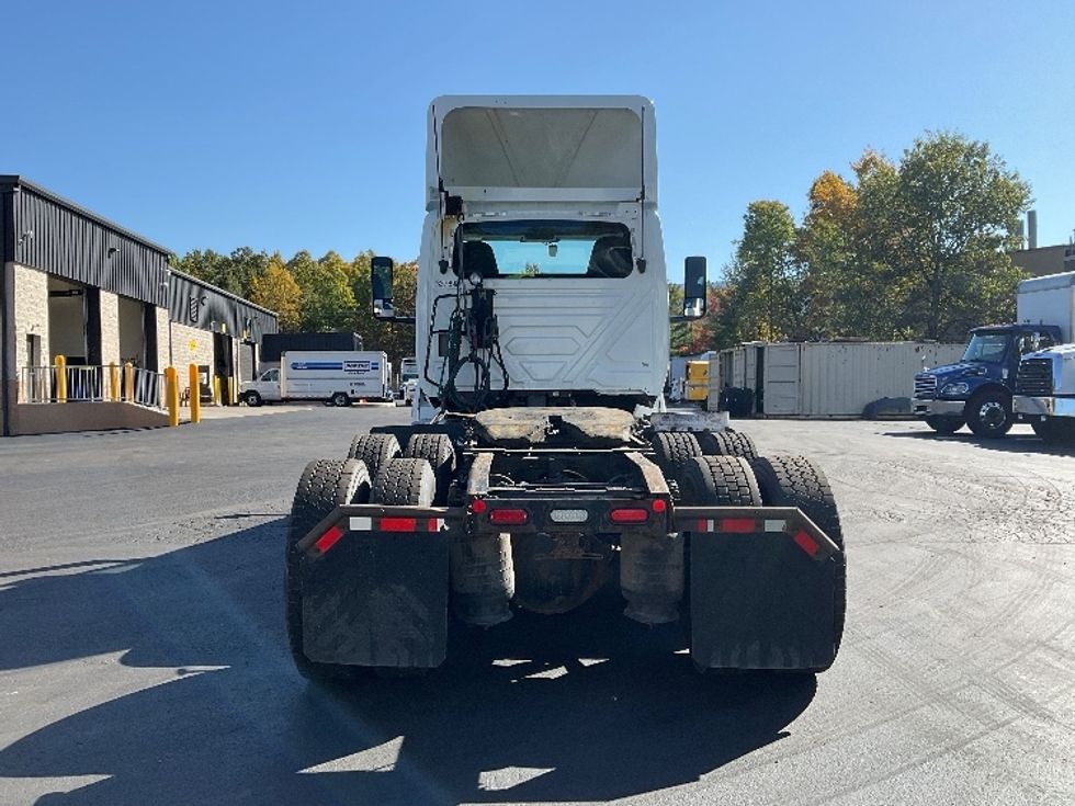 Day Cab Tractor-Heavy Duty Tractors-International-2020-LT625-Jessup-PA-572,075\n\t\tmiles-$ 25,750 - Image 6