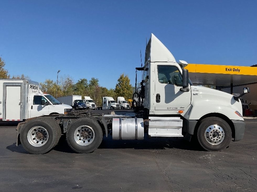 Day Cab Tractor-Heavy Duty Tractors-International-2020-LT625-Jessup-PA-572,075\n\t\tmiles-$ 25,750 - Image 8
