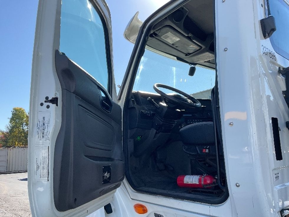 Day Cab Tractor-Heavy Duty Tractors-International-2020-LT625-Jessup-PA-572,075\n\t\tmiles-$ 25,750 - Image 9