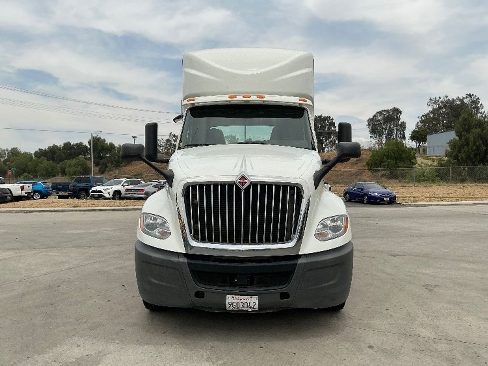 Day Cab Tractor-Heavy Duty Tractors-International-2020-LT625-Jurupa Valley-CA-286,479\n\t\tmiles-$ 34,000 - Image 2