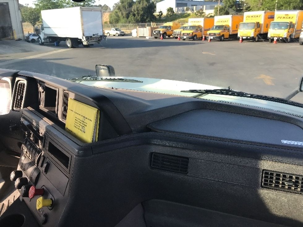 2020 International LT625 LT photo 12