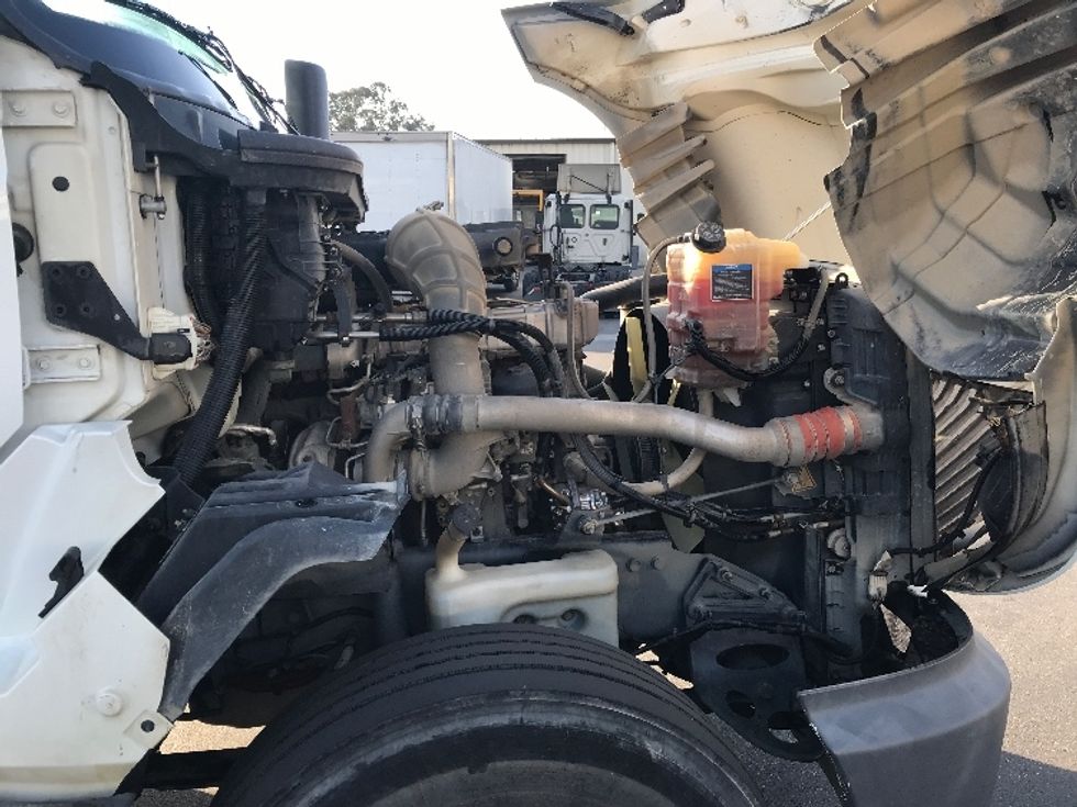 2020 International LT625 LT photo 14