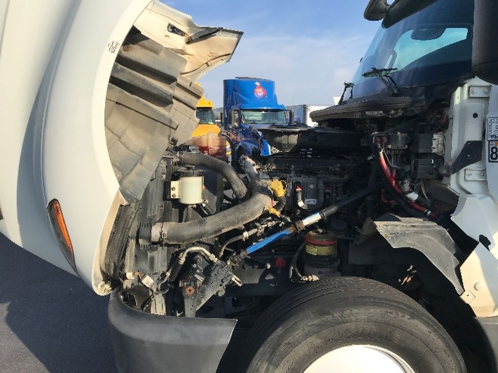 2020 International LT625 LT photo 15