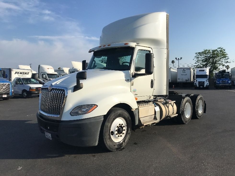2020 International LT625 LT photo 3