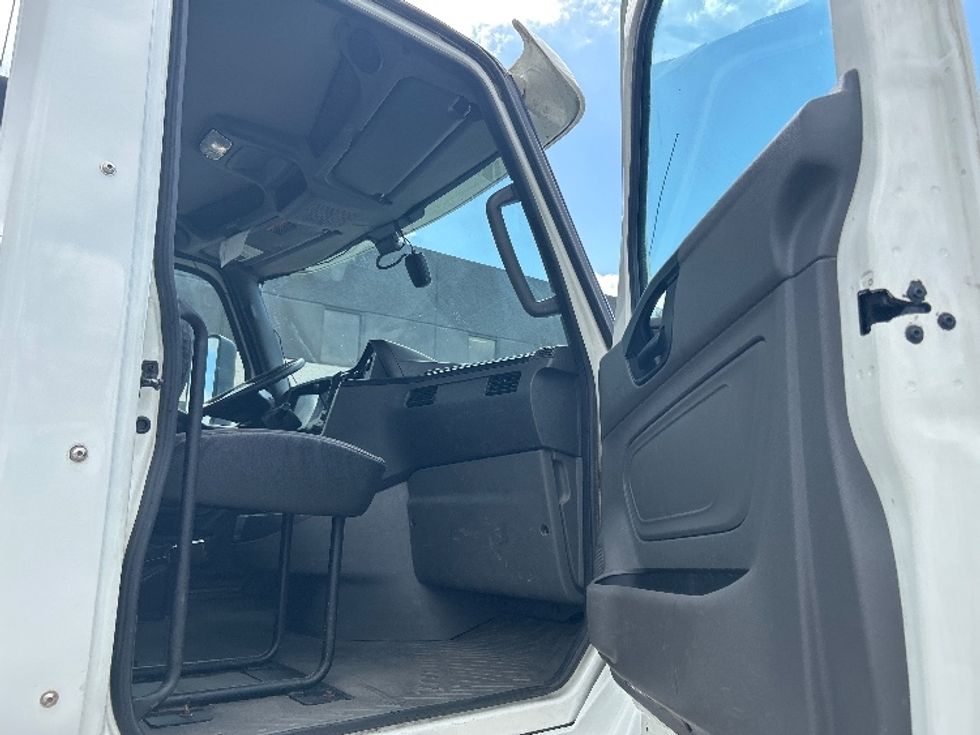 Day Cab Tractor-Heavy Duty Tractors-International-2020-LT625-Katy-TX-239,545\n\t\tmiles-$ 36,250 - Image 12