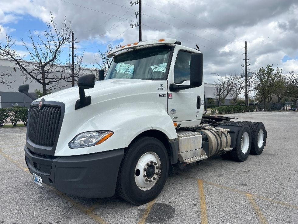 Day Cab Tractor-Heavy Duty Tractors-International-2020-LT625-Katy-TX-239,545\n\t\tmiles-$ 36,250 - Image 3