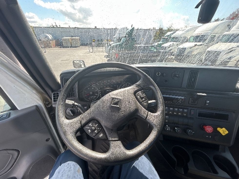 Day Cab Tractor-Heavy Duty Tractors-International-2020-LT625-Kent-WA-131,361\n\t\tmiles-$ 37,250 - Image 11