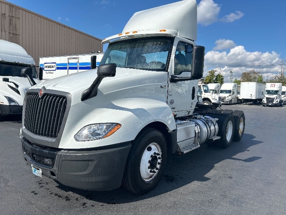 Day Cab Tractor-Heavy Duty Tractors-International-2020-LT625-Kent-WA-131,361\n\t\tmiles-$ 37,250 - Image 3