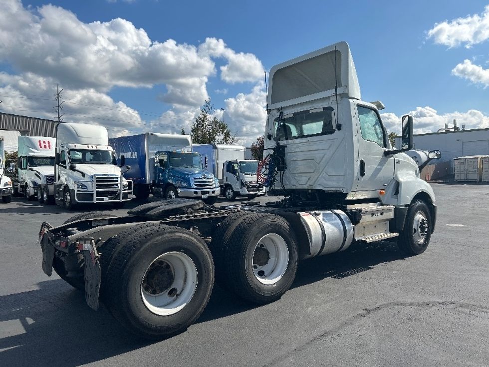 Day Cab Tractor-Heavy Duty Tractors-International-2020-LT625-Kent-WA-131,361\n\t\tmiles-$ 37,250 - Image 7