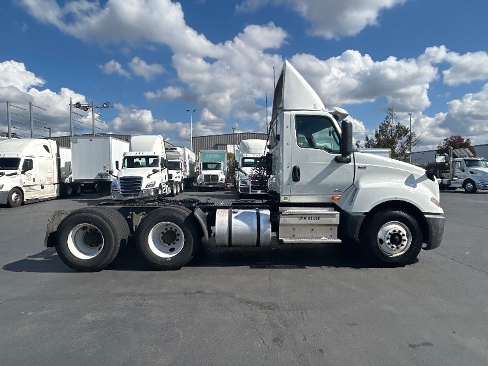 Day Cab Tractor-Heavy Duty Tractors-International-2020-LT625-Kent-WA-131,361\n\t\tmiles-$ 37,250 - Image 8