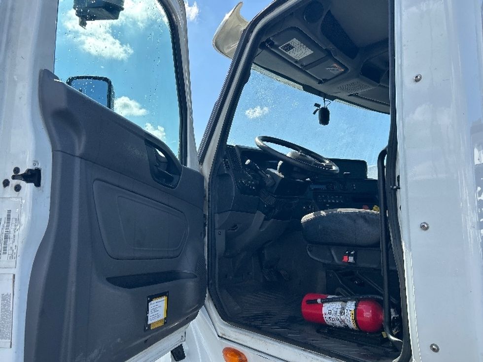 Day Cab Tractor-Heavy Duty Tractors-International-2020-LT625-Kent-WA-131,361\n\t\tmiles-$ 37,250 - Image 9