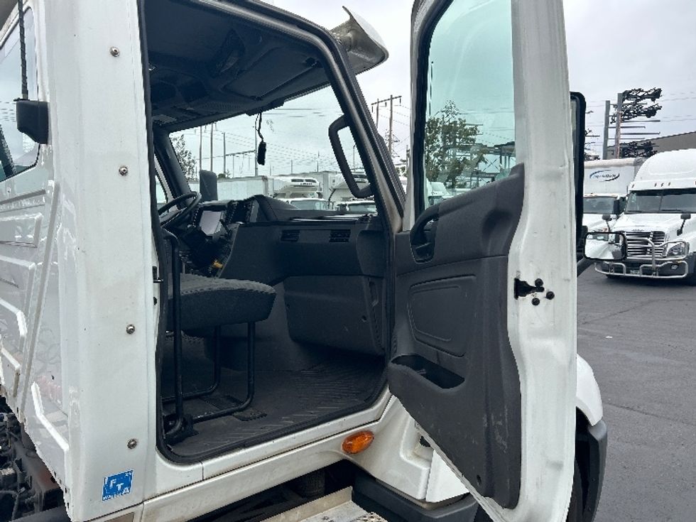 Day Cab Tractor-Heavy Duty Tractors-International-2020-LT625-Kent-WA-238,316\n\t\tmiles-$ 37,250 - Image 12