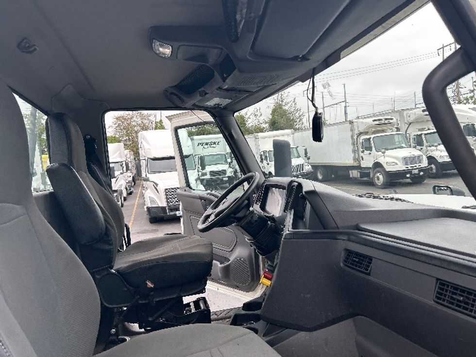 Day Cab Tractor-Heavy Duty Tractors-International-2020-LT625-Kent-WA-238,316\n\t\tmiles-$ 37,250 - Image 14