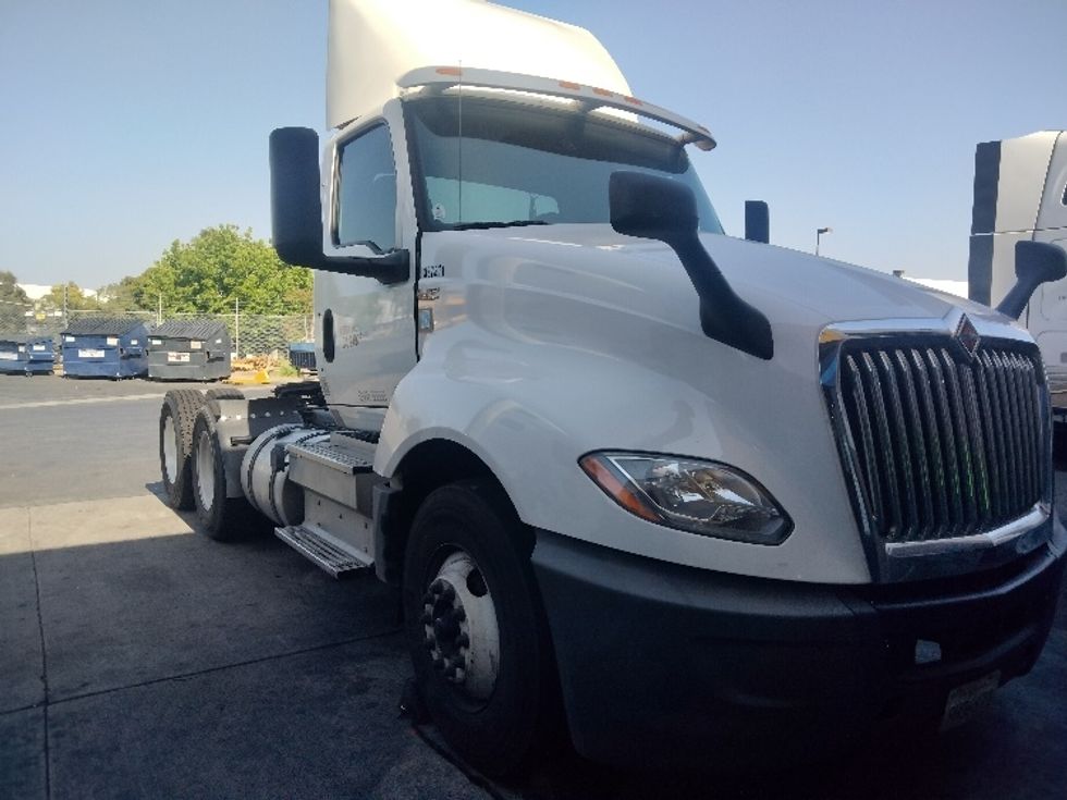 Day Cab Tractor-Heavy Duty Tractors-International-2020-LT625-La Mirada-CA-238,007\n\t\tmiles-$ 33,250 - Image 1