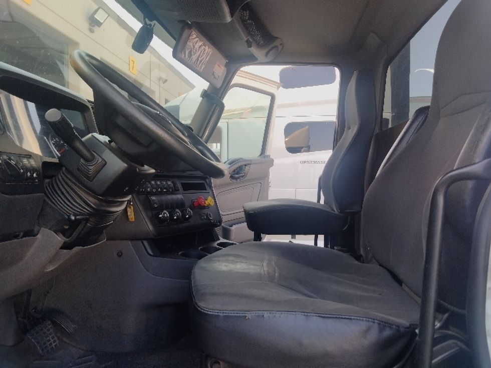 Day Cab Tractor-Heavy Duty Tractors-International-2020-LT625-La Mirada-CA-238,007\n\t\tmiles-$ 33,250 - Image 10