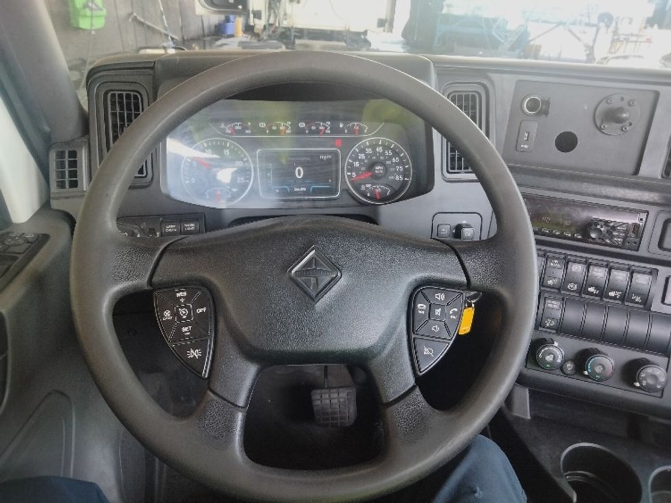 Day Cab Tractor-Heavy Duty Tractors-International-2020-LT625-La Mirada-CA-266,589\n\t\tmiles-$ 33,250 - Image 11