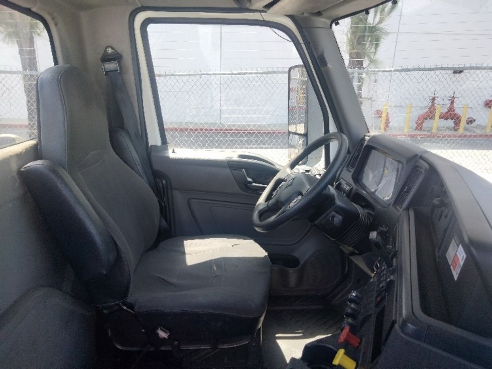 Day Cab Tractor-Heavy Duty Tractors-International-2020-LT625-La Mirada-CA-266,589\n\t\tmiles-$ 33,250 - Image 14