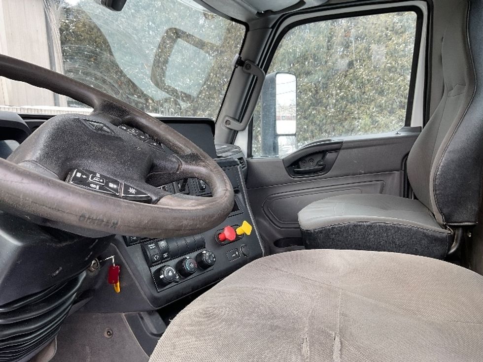 Day Cab Tractor-Heavy Duty Tractors-International-2020-LT625-La Porte-IN-337,594\n\t\tmiles-$ 32,750 - Image 10