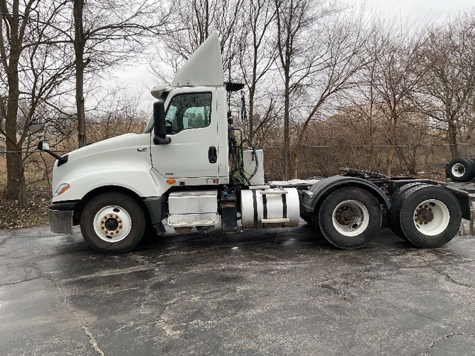 Day Cab Tractor-Heavy Duty Tractors-International-2020-LT625-La Porte-IN-392,217\n\t\tmiles-$ 29,500 - Image 4