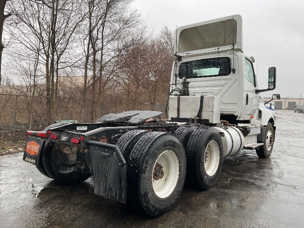Day Cab Tractor-Heavy Duty Tractors-International-2020-LT625-La Porte-IN-392,217\n\t\tmiles-$ 29,500 - Image 7