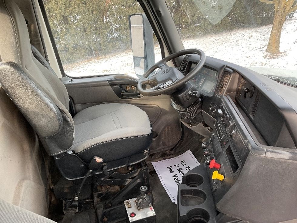 Day Cab Tractor-Heavy Duty Tractors-International-2020-LT625-La Porte-IN-396,500\n\t\tmiles-$ 29,250 - Image 13