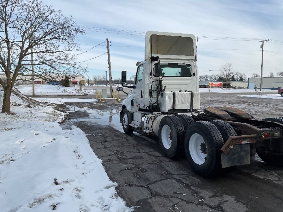 Day Cab Tractor-Heavy Duty Tractors-International-2020-LT625-La Porte-IN-396,500\n\t\tmiles-$ 29,250 - Image 4