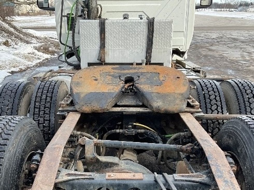 Day Cab Tractor-Heavy Duty Tractors-International-2020-LT625-La Porte-IN-396,500\n\t\tmiles-$ 29,250 - Image 5