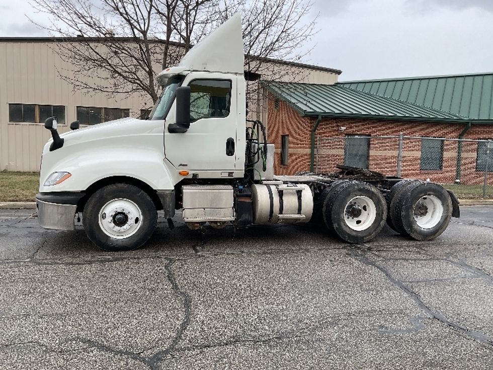 2020 International LT625 LT photo 4