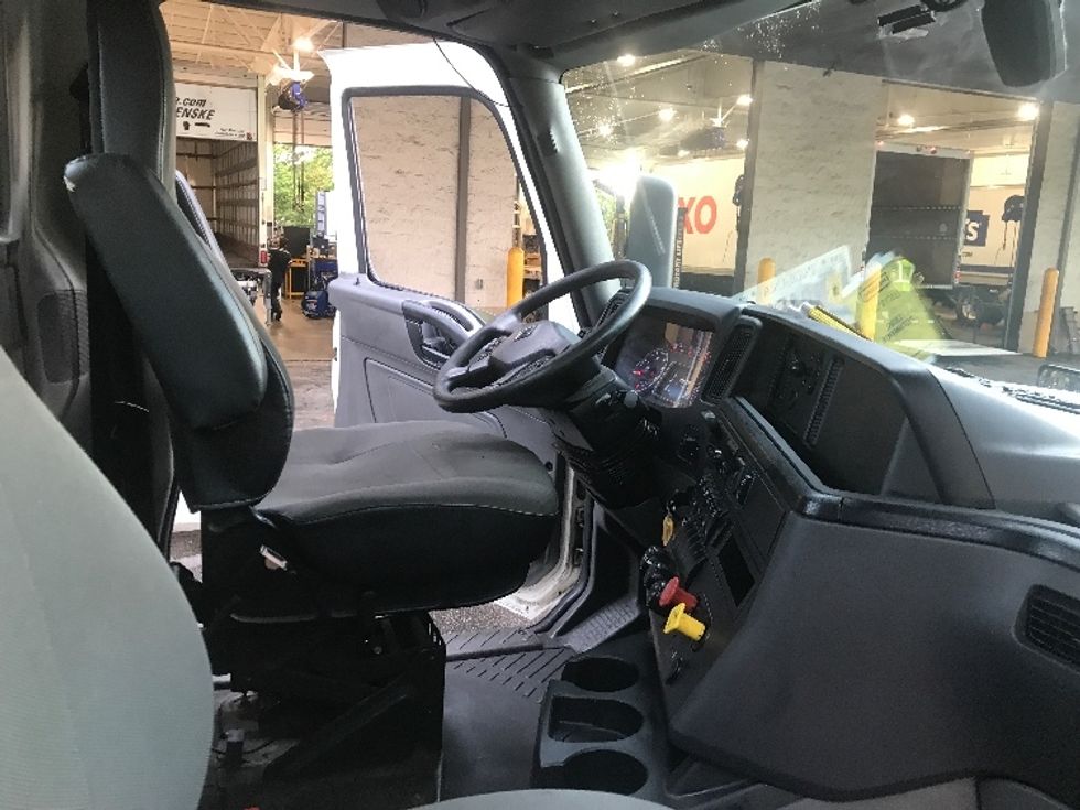 Day Cab Tractor-Heavy Duty Tractors-International-2020-LT625-Ladson-SC-254,530\n\t\tmiles-$ 37,750 - Image 11